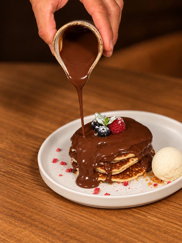 Tortitas caseras con chocolate caliente